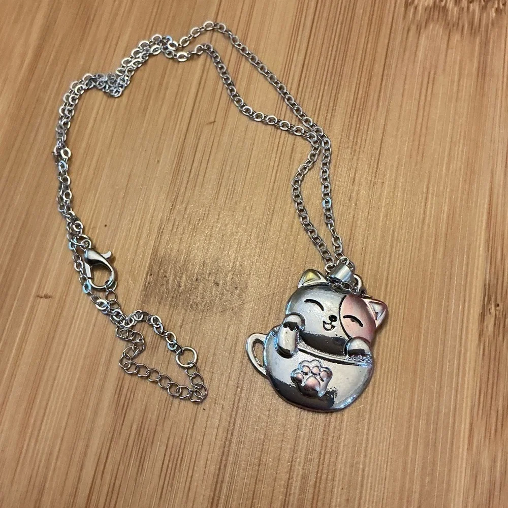 Cat Necklace 20” NWOT